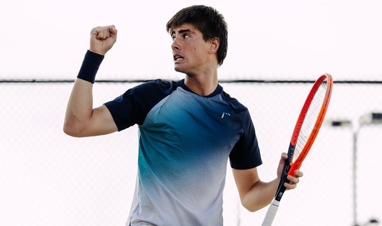 Atakan Karahan, Avustralya Açık’ta son 16 turuna yükseldi!