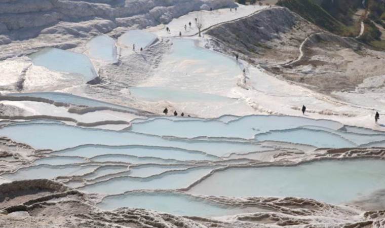 Pamukkaleli turizmcilerin hedefi 3 milyon ziyaretçi