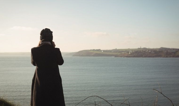 Partnerinizden ayrıldıysanız üzülmeyin! Yalnız kalmanın faydaları….