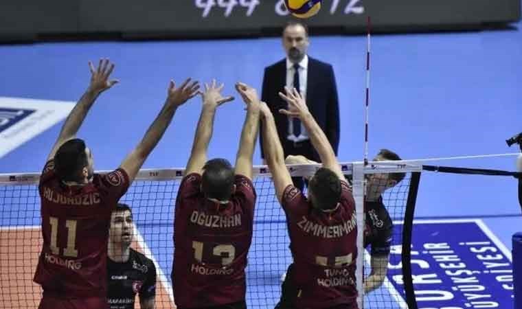 Galatasaray deplasmanda zorlanarak kazandı