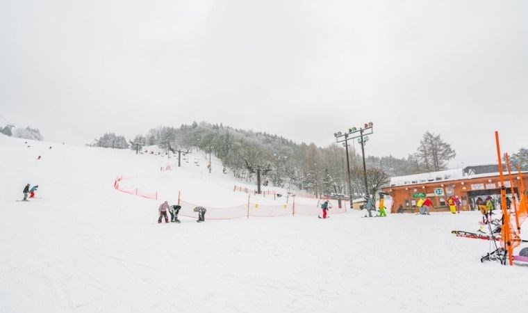 Türkiye’deki kayak merkezlerinin kar kalınlığı ne kadar? En yüksek kar kalınlığı nerede?