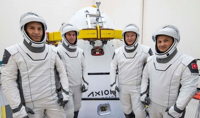 Son dakika… Gezeravcı’nın uzay yolculuğu ertelendi