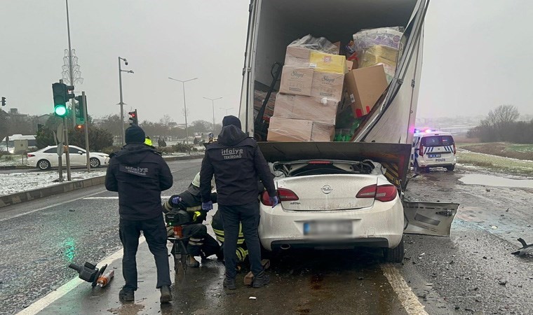 Tekirdağ’da feci kaza: Kamyona arkadan çarpan 17 yaşındaki ehliyetsiz sürücü öldü