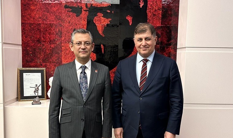 CHP’nin İzmir adayı Cemil Tugay oldu: Özgür Özel’den ilk yorum