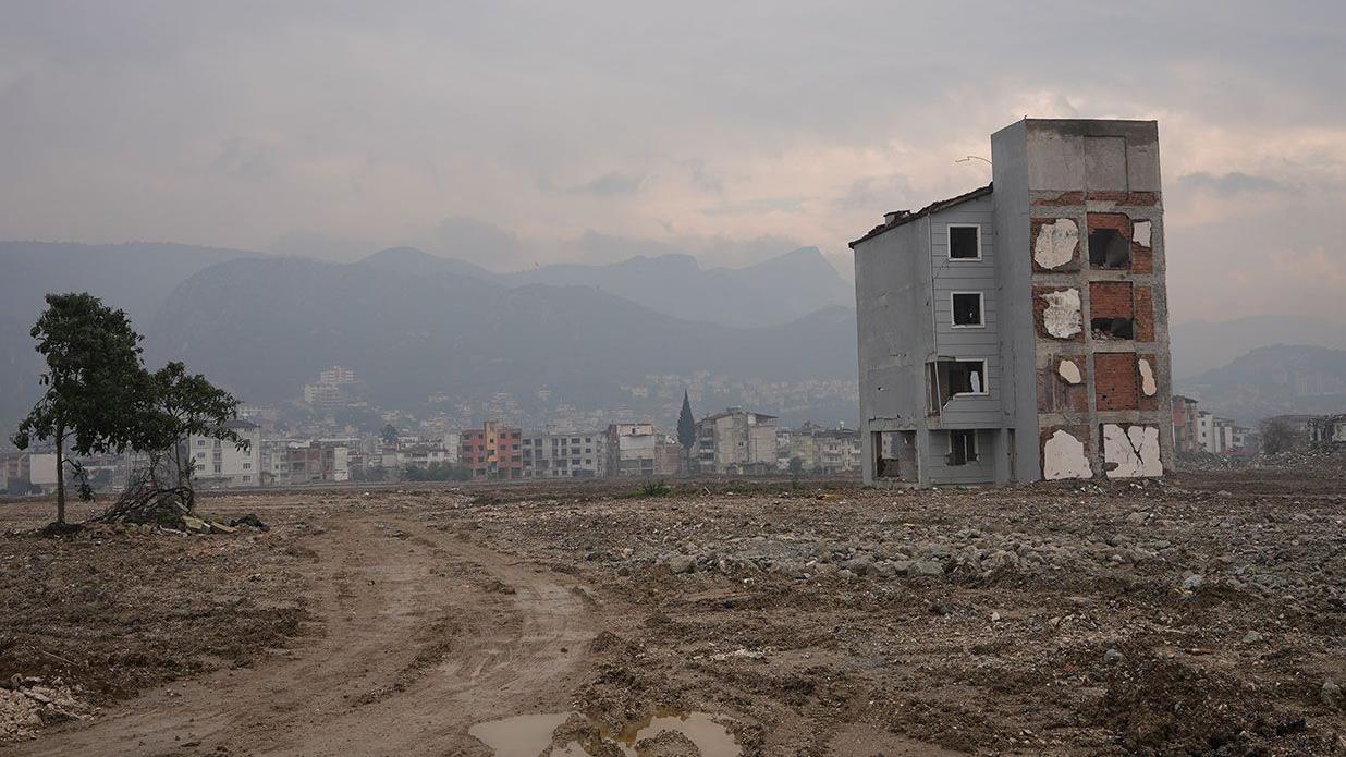 6 Şubat'ın ardından Hatay: 'Kameralar gitti, yine yapayalnız kaldık'