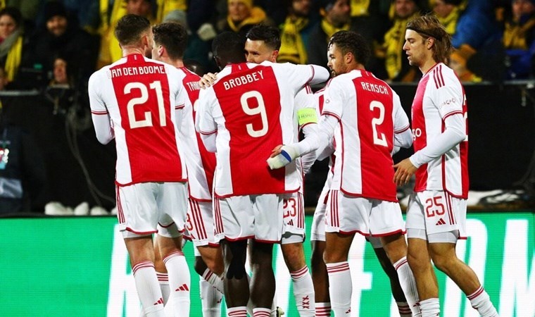 Ajax zor da olsa son 16’ya kaldı!