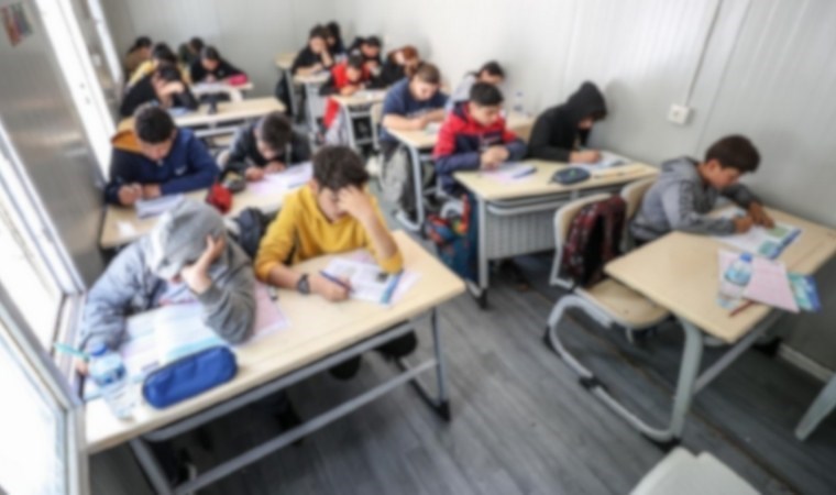 Öğretmen ve öğrenci sorunları için seferberlik yapılmaması büyük hata: Eğitim hâlâ enkaz altından çıkamadı!