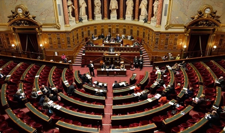 Fransa’da kürtaj anayasal güvence altına alındı: Tasarı kabul edildi