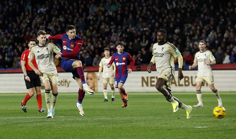 Barcelona’ya Granada darbesi!