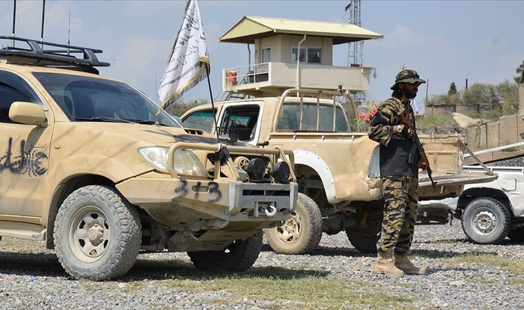 Taliban’dan Pakistan’a rest: Sınırı tanımayacağız