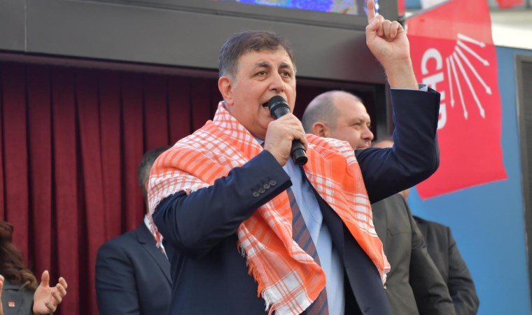 CHP’li Tugay’dan AKP adayı Dağ’a: Logoyu kullanmaktan utanıyor