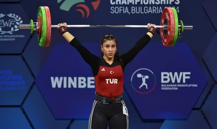 Büşra Çan Bulgaristan’da bronz madalya kazandı!