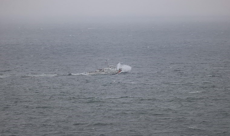 Marmara Denizi’nde batan geminin mürettebatını arama çalışmaları sürüyor
