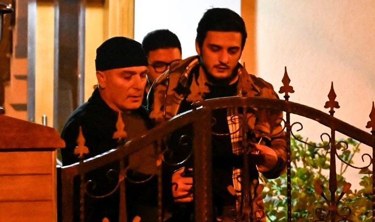 Kartal’da bir kişi annesini rehin aldı: ‘İbrahim Kalın ve Ali Yerlikaya buraya gelecek’