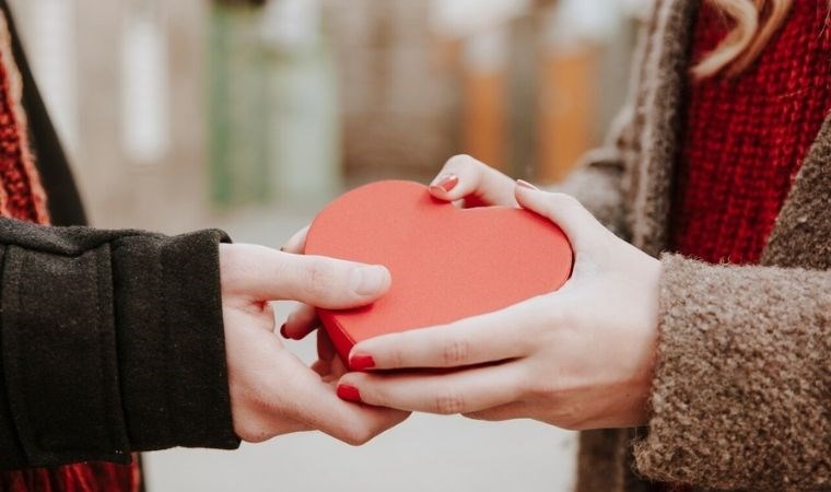 Sevgililer Günü için unutulmaz hediye tavsiyeleri: Sevgililer Günü hediyesi ne alınır?