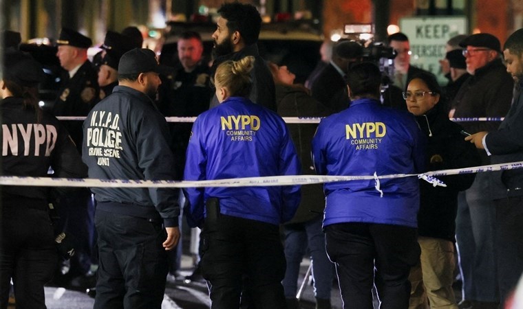 New York metrosunda silahlı saldırı: 1 ölü 5 yaralı