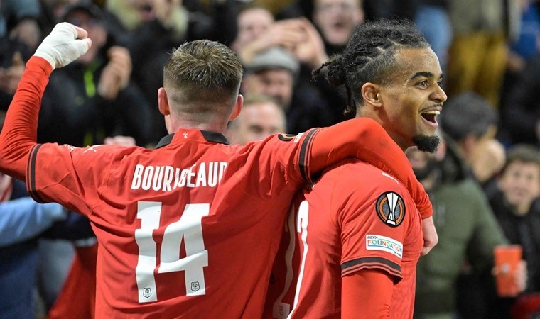 Fransızlar duyurdu: Galatasaray’da sağ bek transferi tamam!