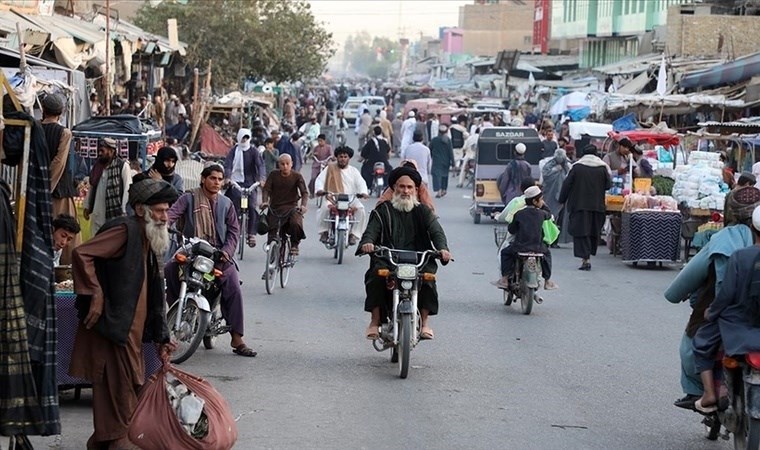 Afganistan’da 2 kişi şehir stadyumunda idam edildi