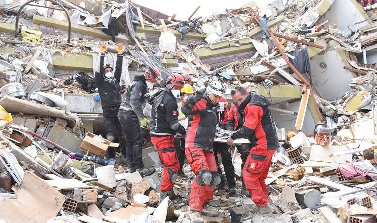1 yıldır tedavi gören depremzedeler yaşadıklarını anlattı: ‘Beden yaralarımız iyileşti ama…’