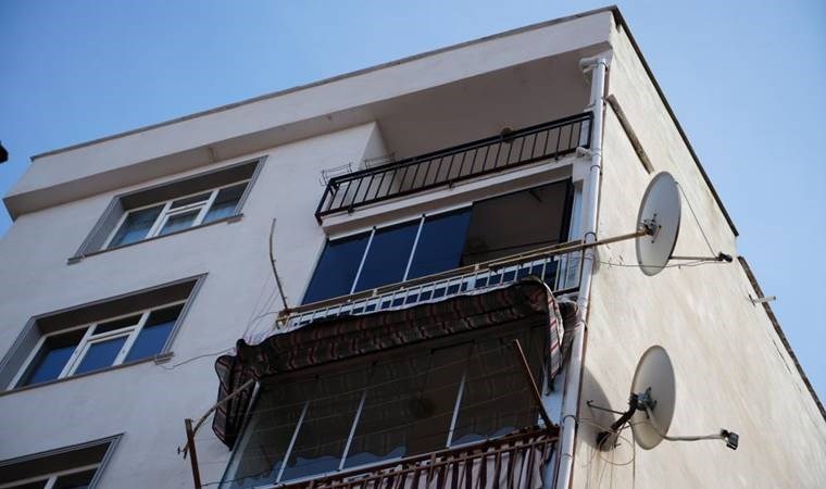 Yedinci kattan düştü… Hayatını kaybetti!
