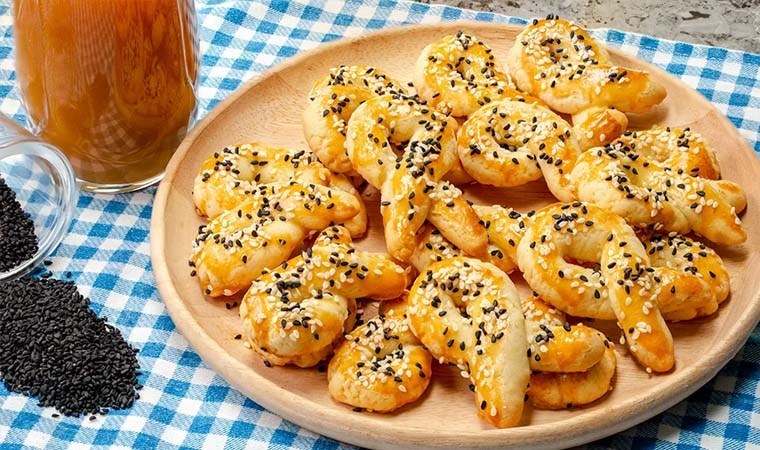 Çayın yanında pratik lezzet: Tuzlu kurabiye