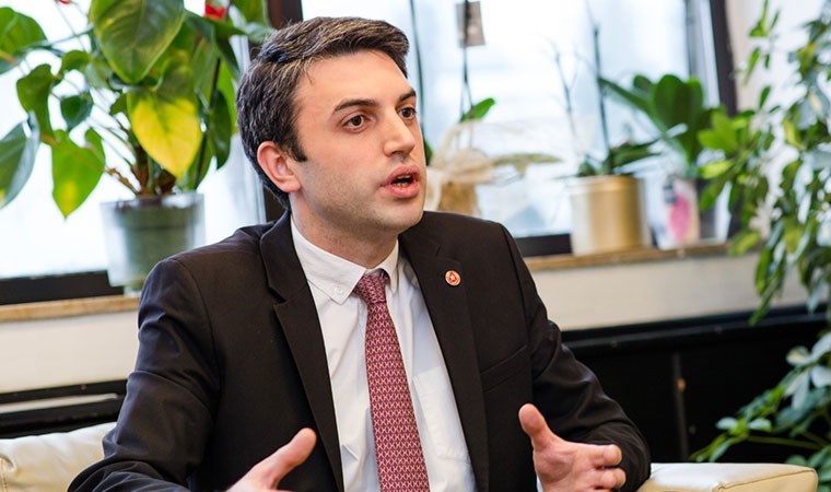 Vatan Partisi İstanbul Büyükşehir Belediyesi Başkan Adayı İbrahim Okan Özkan gazetemizi ziyaret etti