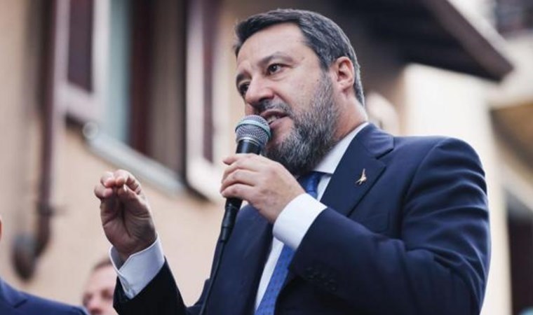 İtalya başbakan yardımcısına ‘başörtüsü’ tepkisi