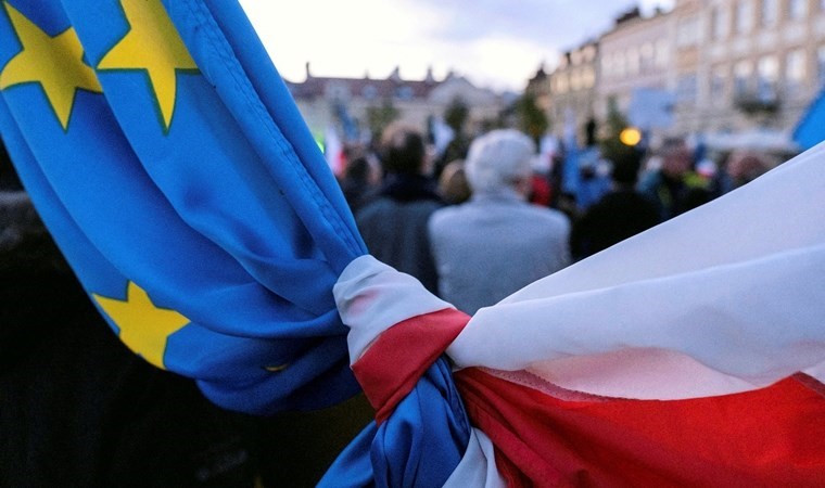 AB ve Polonya ‘barışıyor’