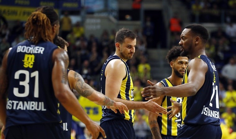 Fenerbahçeli eski basketbolcu ülkesinde saldırıya uğradı!
