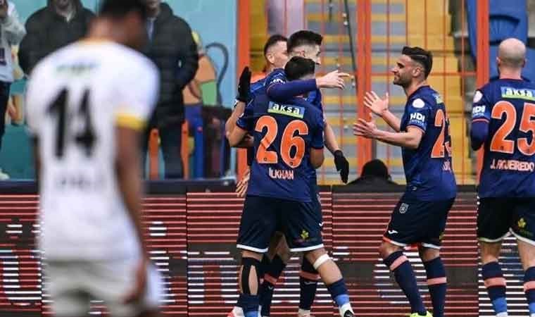 Piatek, Başakşehir’i galibiyete taşıdı!