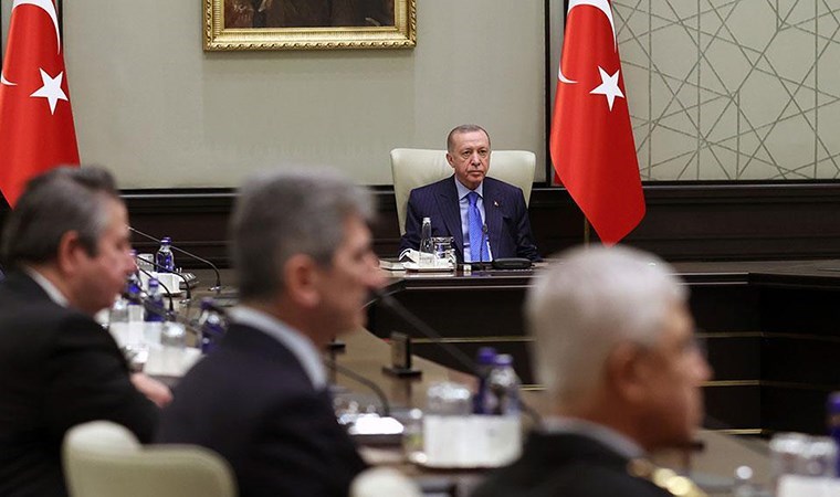 Türkiye’nin ‘gizli anayasası’ olarak biliniyor: ‘Kırmızı Kitap’ güncelleniyor