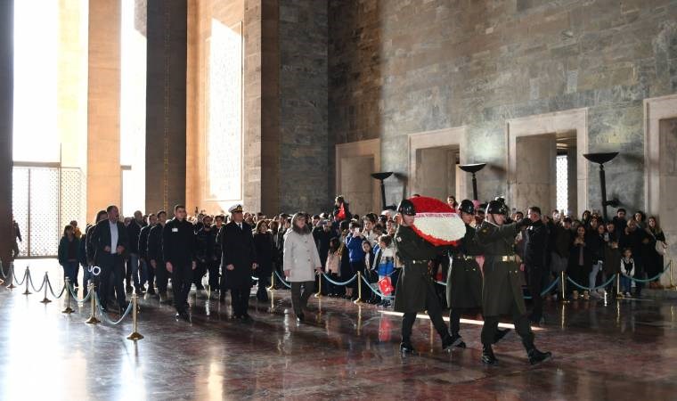 HKP’den Anıtkabir’e ziyaret: Şeriat naralarına inat laikliği savunmaya devam edeceğiz!
