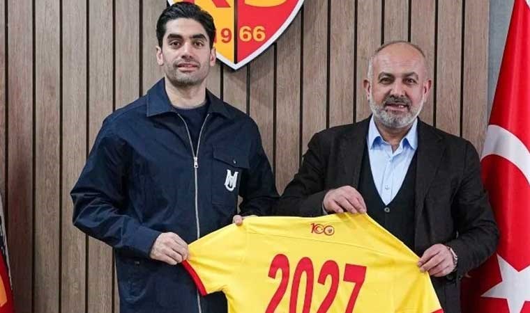 Kayserispor, Ali Karimi’nin sözleşmesini uzattı