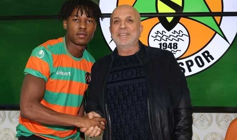 Alanyaspor, Nijeryalı Akinlosotu’yu kadrosuna kattı