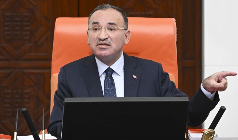 TBMM Genel Kurulu’nda DEM Parti ve AKP arasında ‘el hareketi’ tartışması: Tansiyon yine yükseldi!