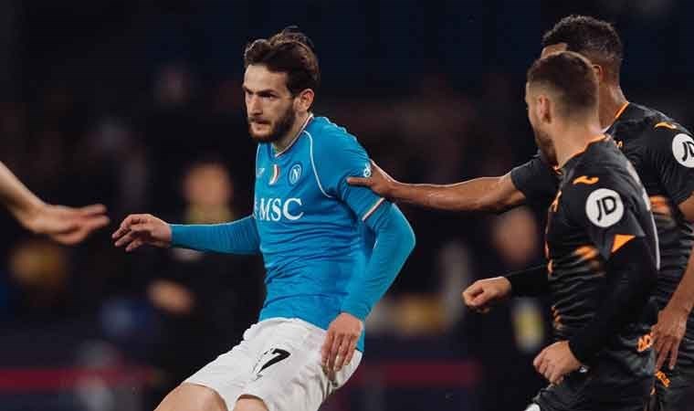 Napoli’ye evinde Torino şoku!