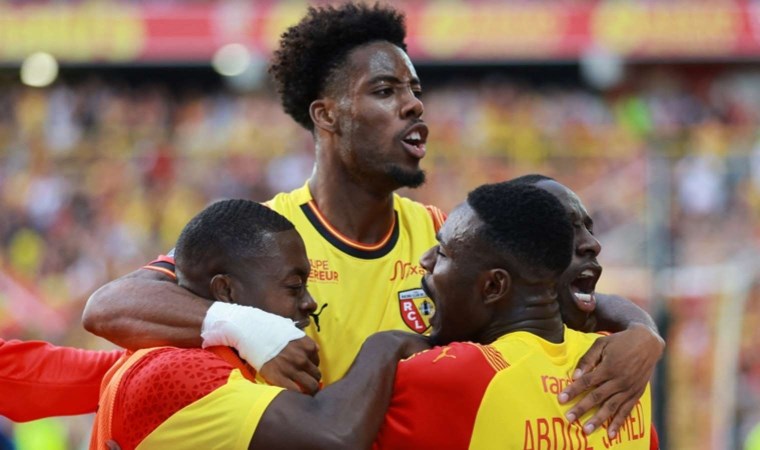 Lens, Brest’i yendi; PSG’ye gün doğdu