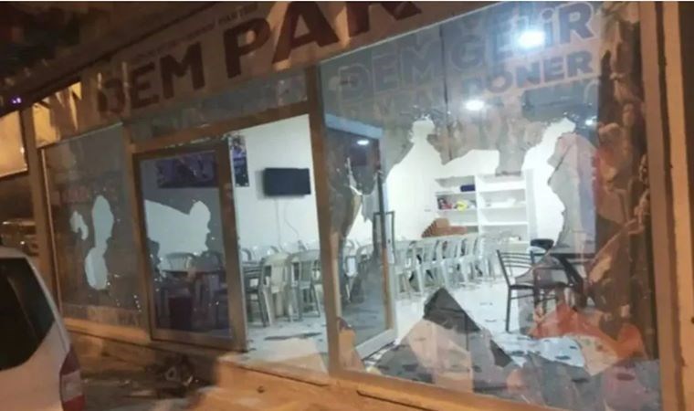 Bursa’da DEM Parti binasına baltalı saldırı