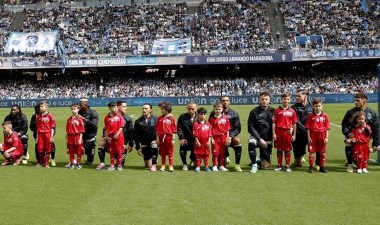 Maçtan önce diz çöktüler: Napoli'den ırkçılığa protesto! – Son Dakika Spor Haberleri | Cumhuriyet