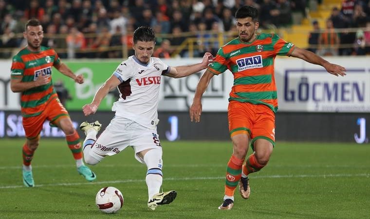 Spor yazarları Alanyaspor – Trabzonspor maçını yorumladı: ‘Orta saha Trabzonspor’a sert geldi’