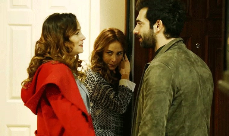 ‘Poyraz Karayel’ dizisinin yıldızları Burçin Terzioğlu ile Şebnem Hassanisoughi 7 yıl sonra bir araya geldi