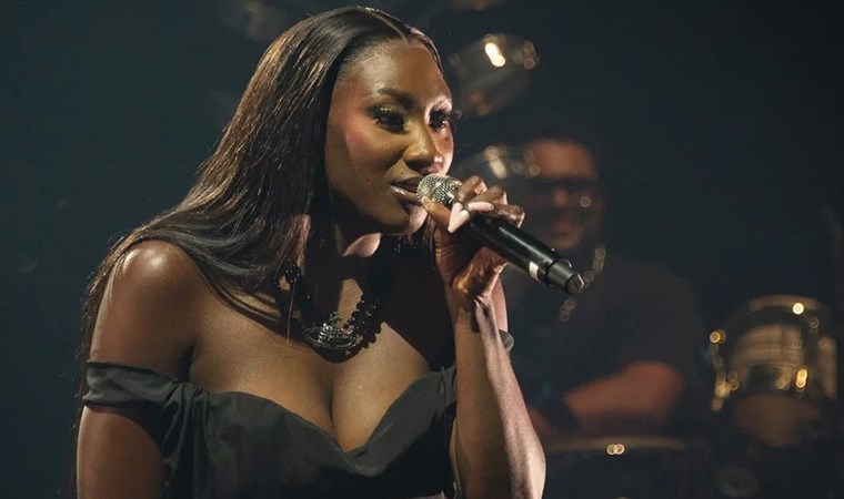 Fransız şarkıcı Aya Nakamura’ya yapılan ırkçı hakaretler hakkında soruşturma