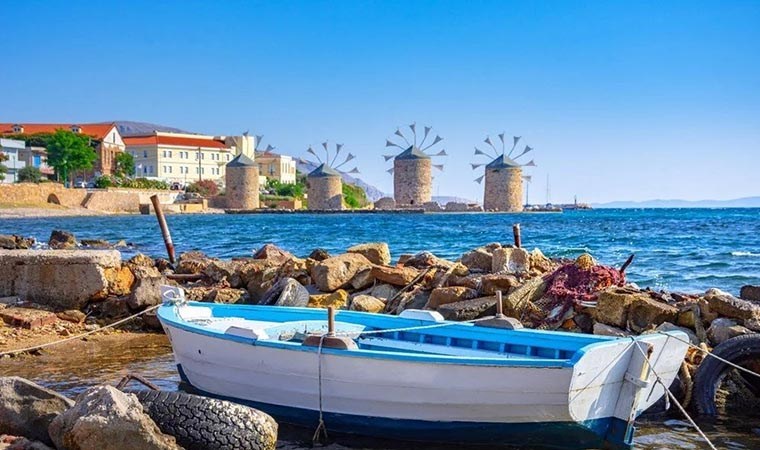 Yunanistan’a ‘kapıda vize’ uygulamasında gecikme tartışmalara neden oldu: Dışişleri Bakanı tarih verdi