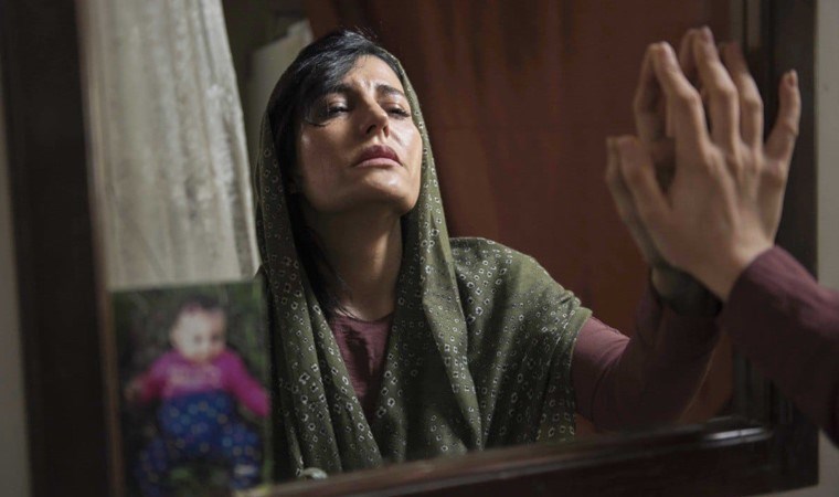 ‘Dünya bizi sevmedi anne!’ Reyhan filmin ön izlemesi yapıldı…