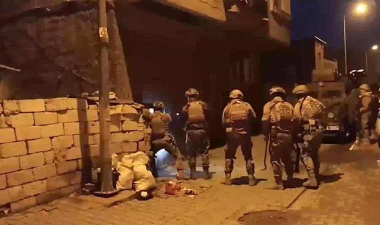 ‘Akrabalar’ suç örgütüne operasyon: 35 tutuklama