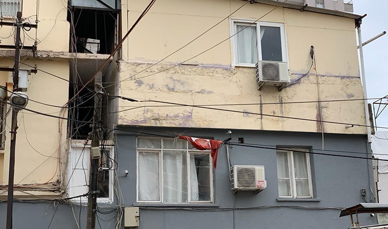 Kaldığı apartta tabancayla göğsünden vurularak öldürüldü