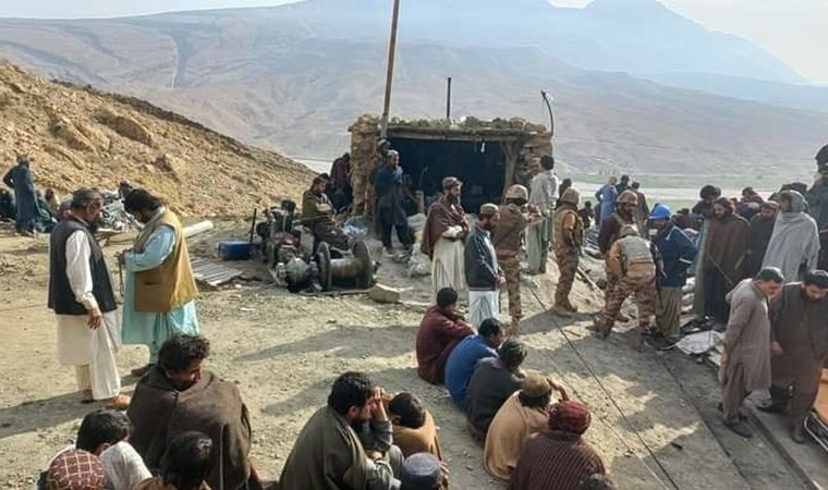 Pakistan’da madende gaz patlaması: 12 ölü