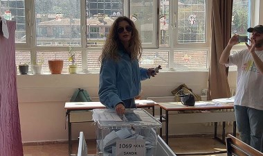 Oyuncu Berrak Tüzünataç oyunu kullandı – Son Dakika Yaşam Haberleri | Cumhuriyet