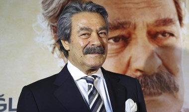 Uyandırılması bekleniyordu… Kadir İnanır'ın sağlık durumuna ilişkin yeni açıklama – Son Dakika Yaşam Haberleri | Cumhuriyet