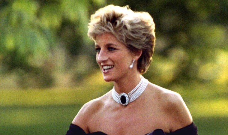Prenses Diana’nın aşk mektupları 1 milyon dolara satıldı